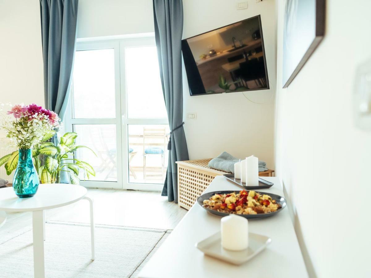 Bright And Spacious Central Apartment- Piata Amzei Βουκουρέστι Εξωτερικό φωτογραφία